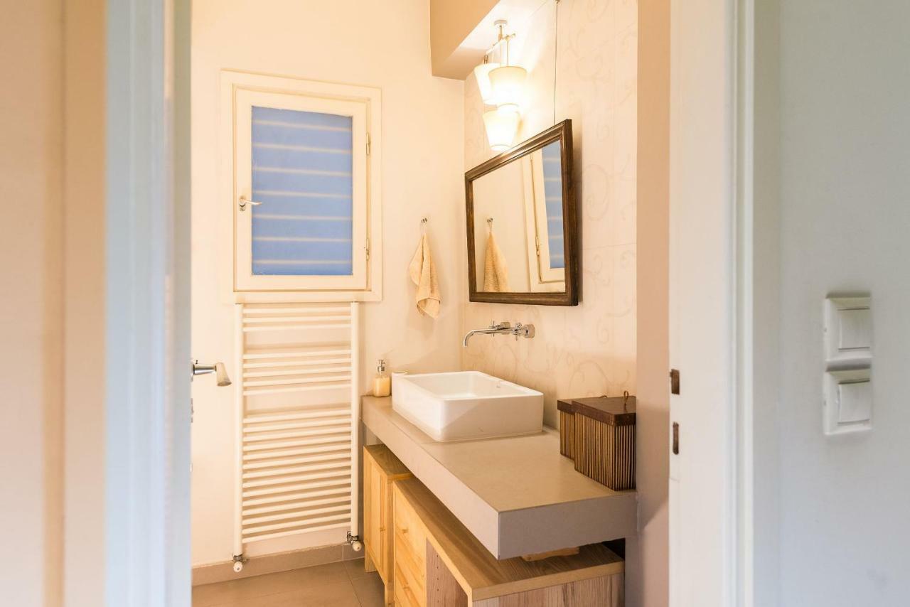 Stylish Flat With Veranda In The Heart Of Athens Luaran gambar