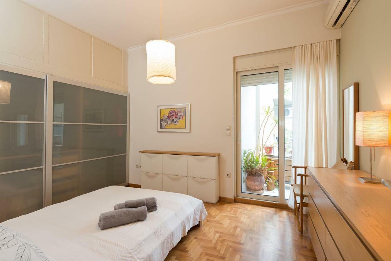 Stylish Flat With Veranda In The Heart Of Athens Luaran gambar