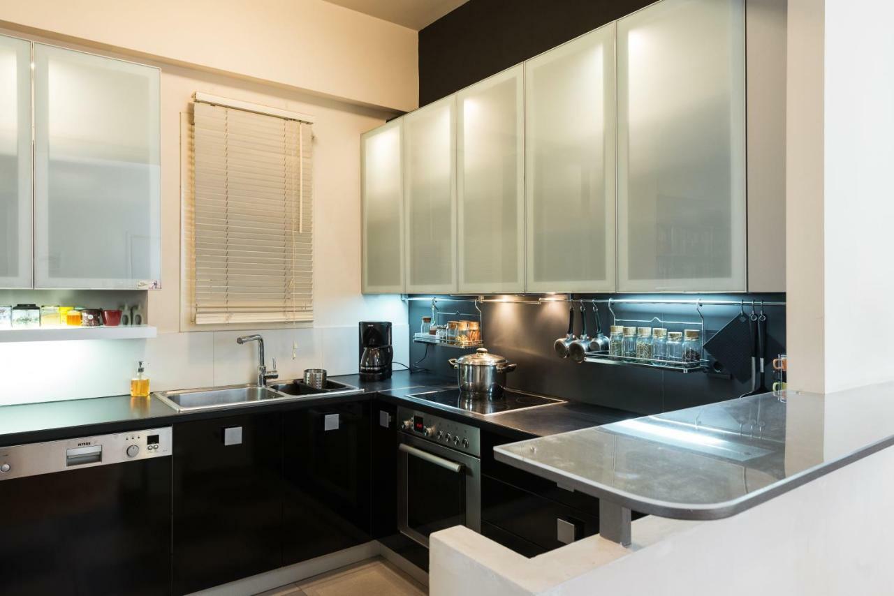 Stylish Flat With Veranda In The Heart Of Athens Luaran gambar