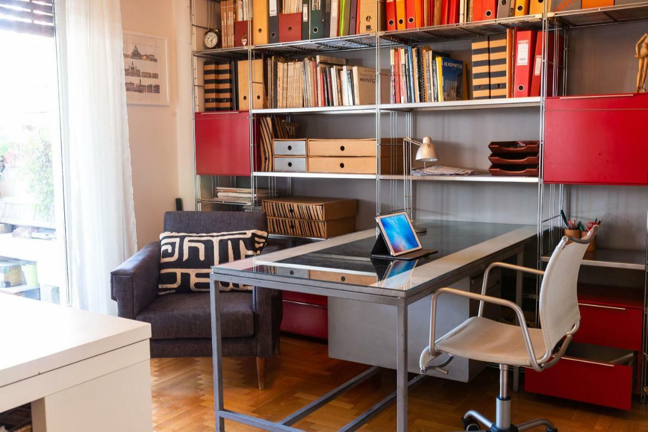 Stylish Flat With Veranda In The Heart Of Athens Luaran gambar